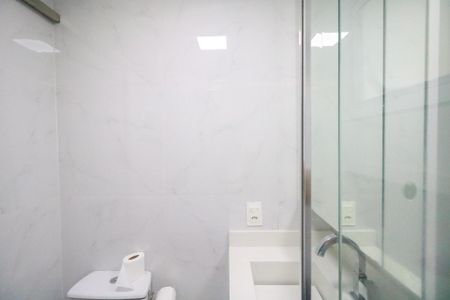 Apartamento à venda com 67m², 1 quarto e 2 vagasBanheiro da Suíte