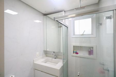 Apartamento à venda com 67m², 1 quarto e 2 vagasBanheiro da Suíte