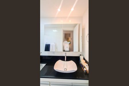 Apartamento à venda com 64m², 3 quartos e 1 vagaBanheiro da Suíte