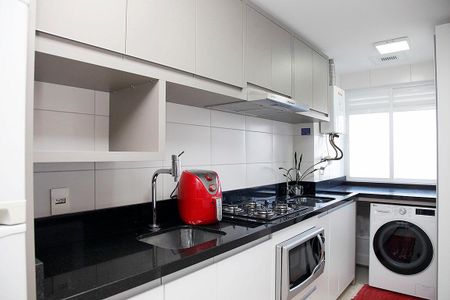 Apartamento à venda com 63m², 2 quartos e 2 vagasCozinha + Área de Serviço