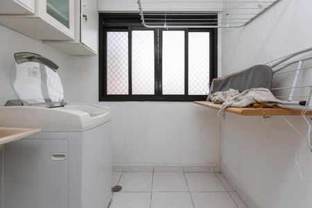Apartamento para alugar com 68m², 2 quartos e 1 vagaÁrea de Serviço