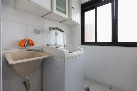 Apartamento para alugar com 68m², 2 quartos e 1 vagaÁrea de Serviço