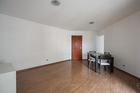 Apartamento para alugar com 68m², 2 quartos e 1 vagaSala