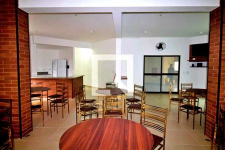 Apartamento para alugar com 68m², 2 quartos e 1 vagaÁrea comum - Salão de festas