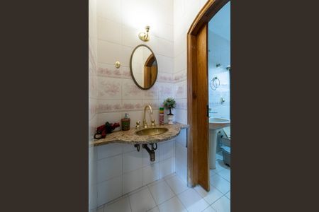 Casa à venda com 500m², 7 quartos e 2 vagas Casa à venda com 500m², 7 quartos e 2 vagasBanheiro 3