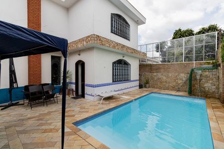 Casa à venda com 500m², 7 quartos e 2 vagas Casa à venda com 500m², 7 quartos e 2 vagasPiscina