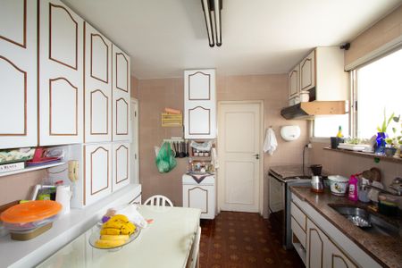 Apartamento à venda com 142m², 3 quartos e 2 vagasCozinha