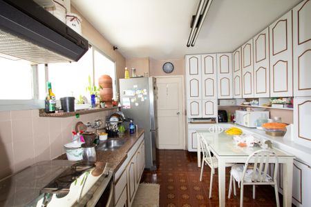 Apartamento à venda com 142m², 3 quartos e 2 vagasCozinha