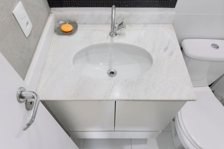 Apartamento para alugar com 60m², 2 quartos e 2 vagasBanheiro