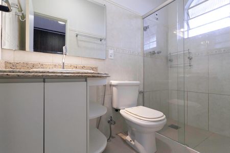 Casa à venda com 260m², 5 quartos e 3 vagasBanheiro da suíte 