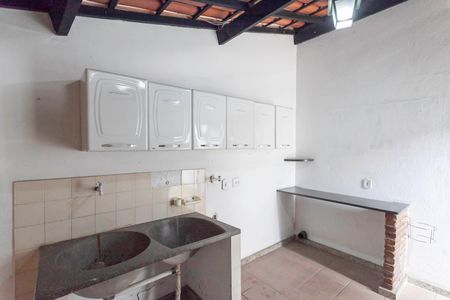 Casa à venda com 260m², 5 quartos e 3 vagasÁrea de serviço 