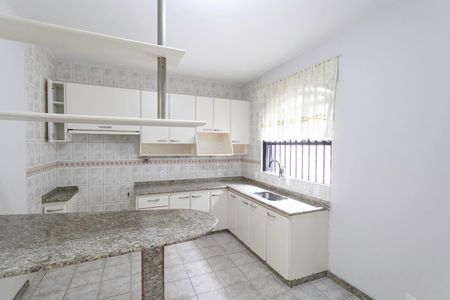 Casa à venda com 260m², 5 quartos e 3 vagasCozinha