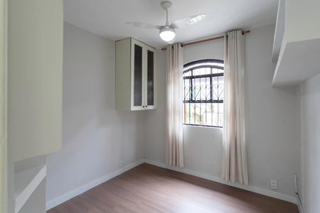 Casa à venda com 260m², 5 quartos e 3 vagasQuarto 4