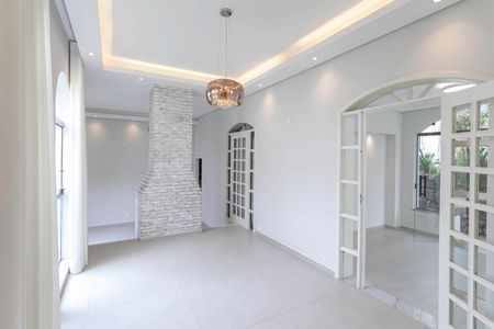 Sala 2 de casa à venda com 5 quartos, 260m² em Santa Amelia, Belo Horizonte