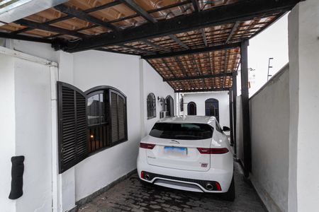Casa à venda com 260m², 5 quartos e 3 vagasGaragem