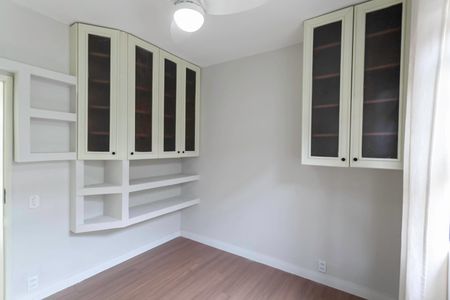 Casa à venda com 260m², 5 quartos e 3 vagasQuarto 4