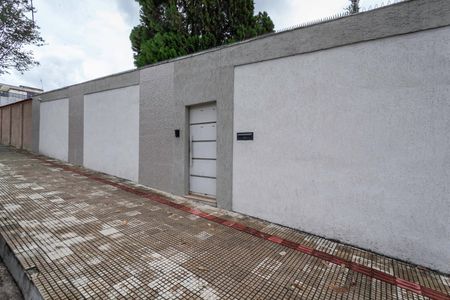 Casa à venda com 260m², 5 quartos e 3 vagasFachada