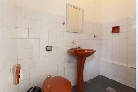 Casa à venda com 260m², 5 quartos e 3 vagasBanheiro de serviço