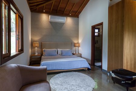 Casa à venda com 315m², 3 quartos e 2 vagassuite 