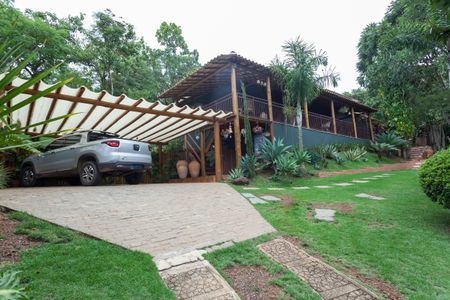 Casa à venda com 315m², 3 quartos e 2 vagasquintal