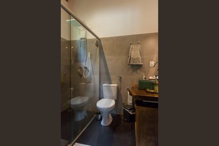 Casa à venda com 315m², 3 quartos e 2 vagasbanheiro suite 