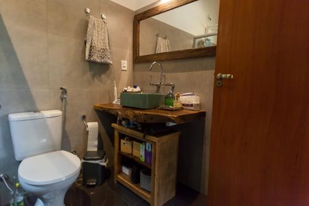 Casa à venda com 315m², 3 quartos e 2 vagasbanheiro suite 