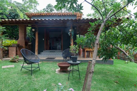 Casa à venda com 315m², 3 quartos e 2 vagasChurrasqueira