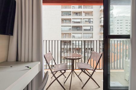 Varanda de kitnet/studio para alugar com 1 quarto, 24m² em Vila Mariana, São Paulo