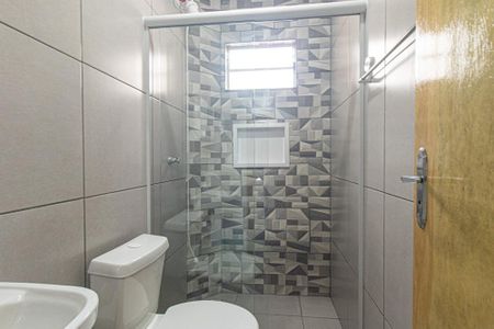 Banheiro Social de kitnet/studio para alugar com 1 quarto, 16m² em Sítio Cercado, Curitiba