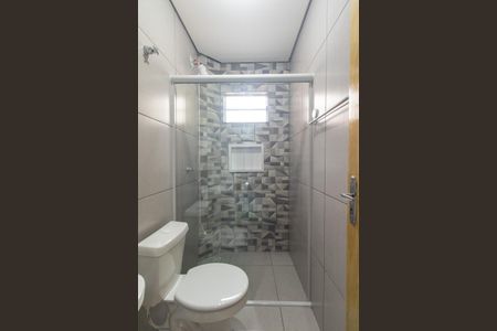 Banheiro Social de kitnet/studio para alugar com 1 quarto, 16m² em Sítio Cercado, Curitiba