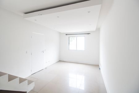 Sala  de casa de condomínio para alugar com 2 quartos, 115m² em Jardim California, Barueri