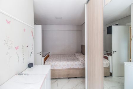 Apartamento à venda com 49m², 2 quartos e 2 vagasQuarto 1