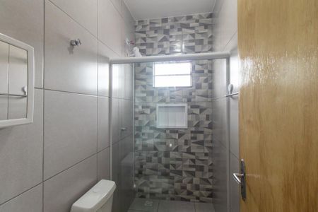 Banheiro Social de kitnet/studio para alugar com 1 quarto, 14m² em Sítio Cercado, Curitiba