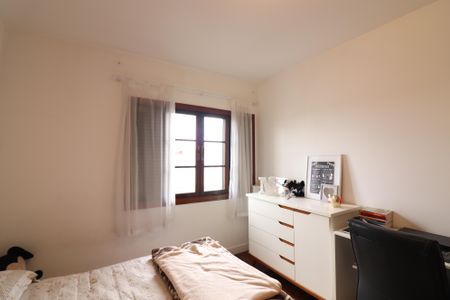 Casa à venda com 221m², 3 quartos e 4 vagasQuarto 2