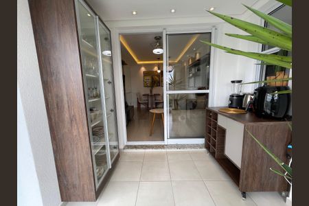Apartamento para alugar com 64m², 2 quartos e 1 vagaVaranda