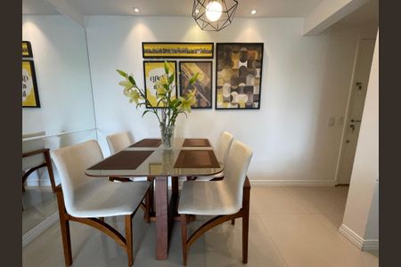 Apartamento para alugar com 64m², 2 quartos e 1 vagaSala