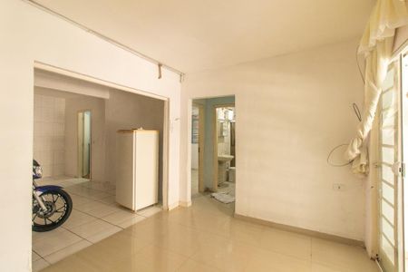 Sala de casa para alugar com 2 quartos, 80m² em Cidade Industrial de Curitiba, Curitiba