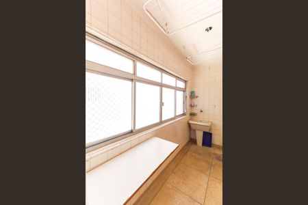 Apartamento à venda com 100m², 2 quartos e 1 vagaÁrea de Serviço