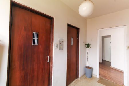 Apartamento à venda com 100m², 2 quartos e 1 vagaÁrea externa