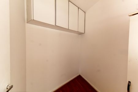 Apartamento à venda com 100m², 2 quartos e 1 vagaÁrea de Serviço