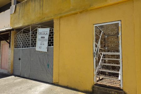 Casa para alugar com 90m², 2 quartos e 1 vaga Casa para alugar com 90m², 2 quartos e 1 vagaFachada