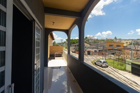 Casa para alugar com 90m², 2 quartos e 1 vaga Casa para alugar com 90m², 2 quartos e 1 vagaVaranda