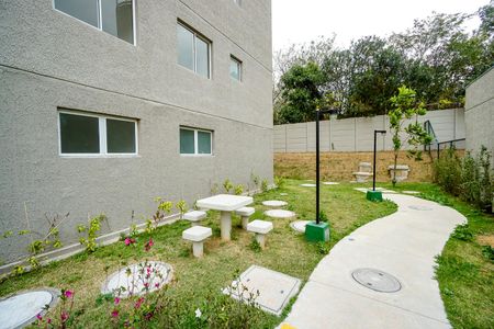 Apartamento para alugar com 43m², 2 quartos e sem vagaÁrea externa