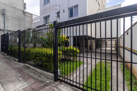 Apartamento à venda com 66m², 3 quartos e 3 vagas Apartamento à venda com 66m², 3 quartos e 3 vagasFachada