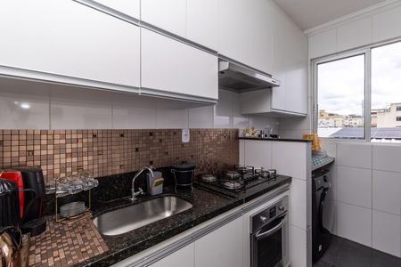 Apartamento à venda com 66m², 3 quartos e 3 vagas Apartamento à venda com 66m², 3 quartos e 3 vagasCozinha