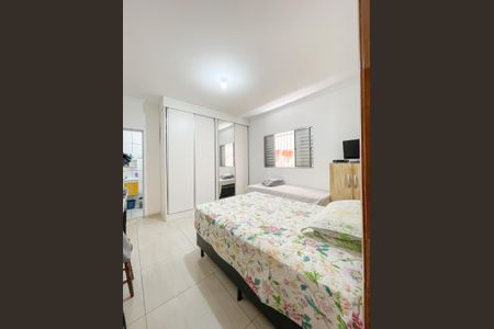 Suíte de casa à venda com 2 quartos, 180m² em Veloso, Osasco