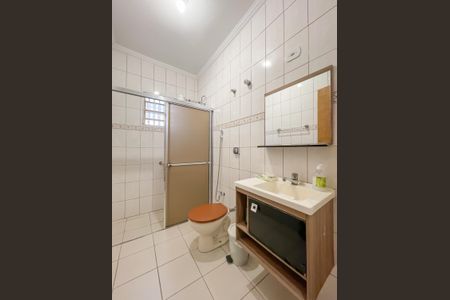 Casa à venda com 180m², 2 quartos e 2 vagasBanheiro 2