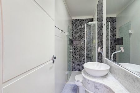 Apartamento para alugar com 200m², 4 quartos e 2 vagasBanheiro do Quarto 4