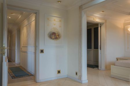 Apartamento à venda com 412m², 5 quartos e 5 vagasSuíte 1