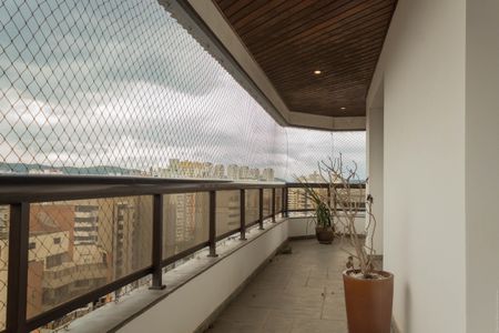 Apartamento à venda com 412m², 5 quartos e 5 vagasVaranda